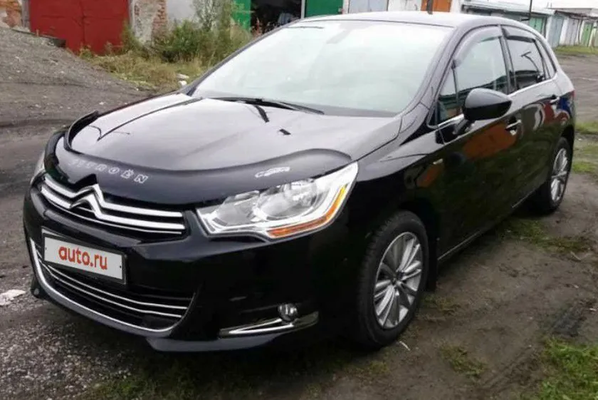 Дефлектор Vip-Tuning для капота Citroen C4 II седан 2010-2020