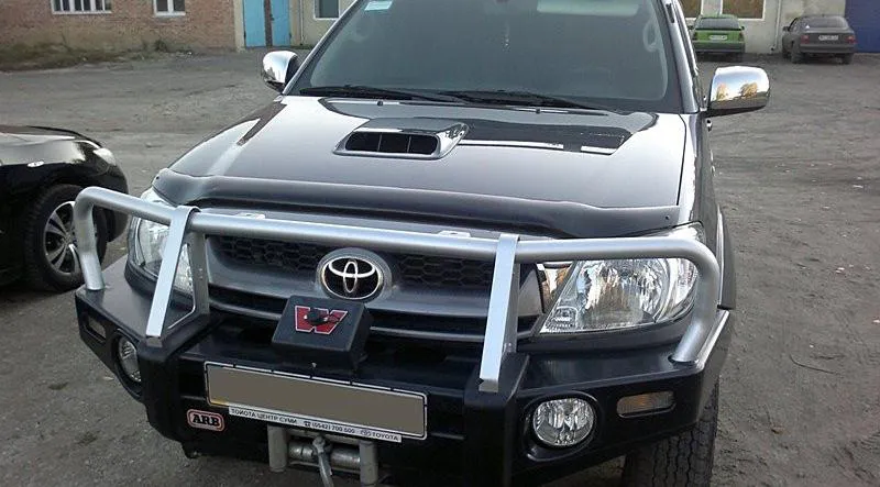 Дефлектор SIM для капота Toyota Hilux VII 2005-2011