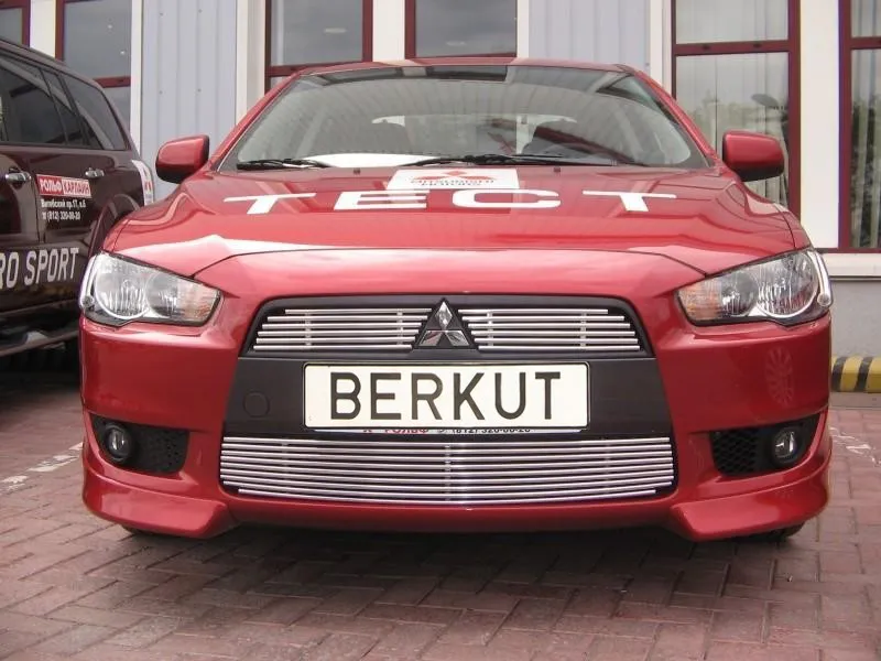 Накладка на решётку бампера Berkut d10 для Mitsubishi Lancer 2007-2011