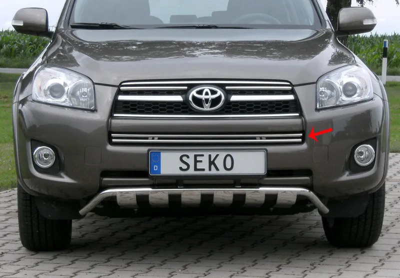 Решётка Seko в передний бампер d 16 мм для Toyota RAV4 III 2009-2012