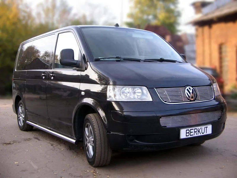 Накладка на решётку бампера Berkut d10 для Volkswagen Transporter T5 2003-2009