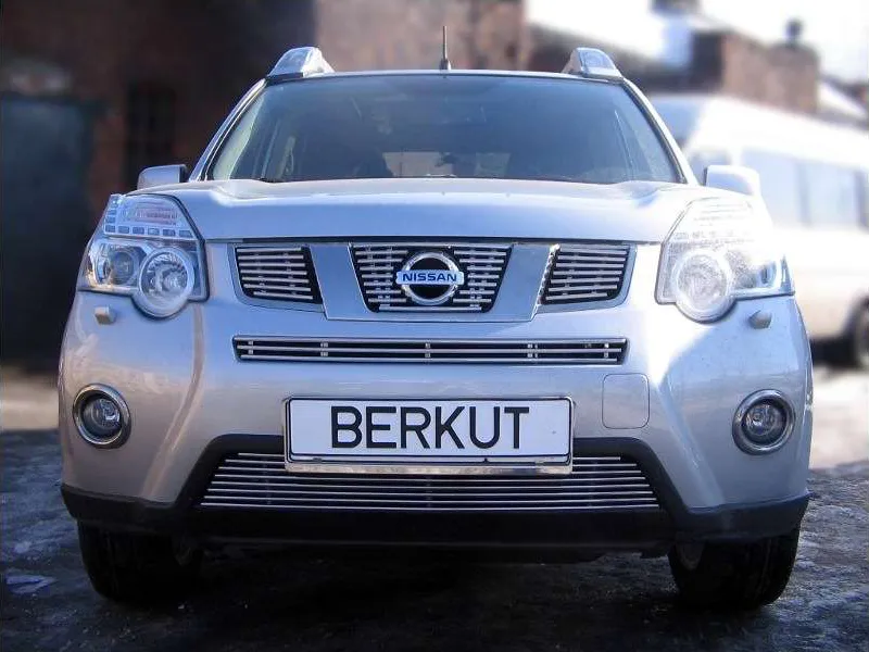 Накладка на решётку бампера Berkut d10 для Nissan X-Trail T31 2011-2013