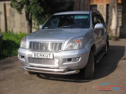 Накладка на решётку бампера Berkut d10 (номер на бампере) для Toyota Land Cruiser 120 Prado 2002-2009