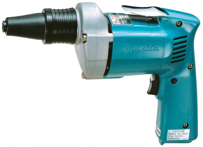 Шуруповерт Makita 6802BV